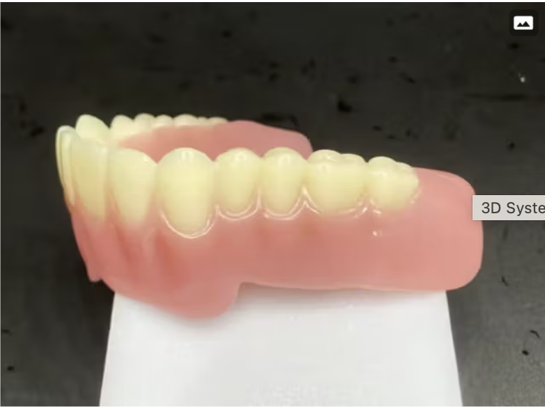 Cập Nhật Công Nghệ Nha Khoa Tháng 8/2025: AI, Hàm Giả In 3D, Composite Mới